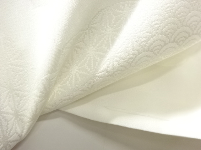  未使用品　雲に古典柄模様織り出し長襦袢